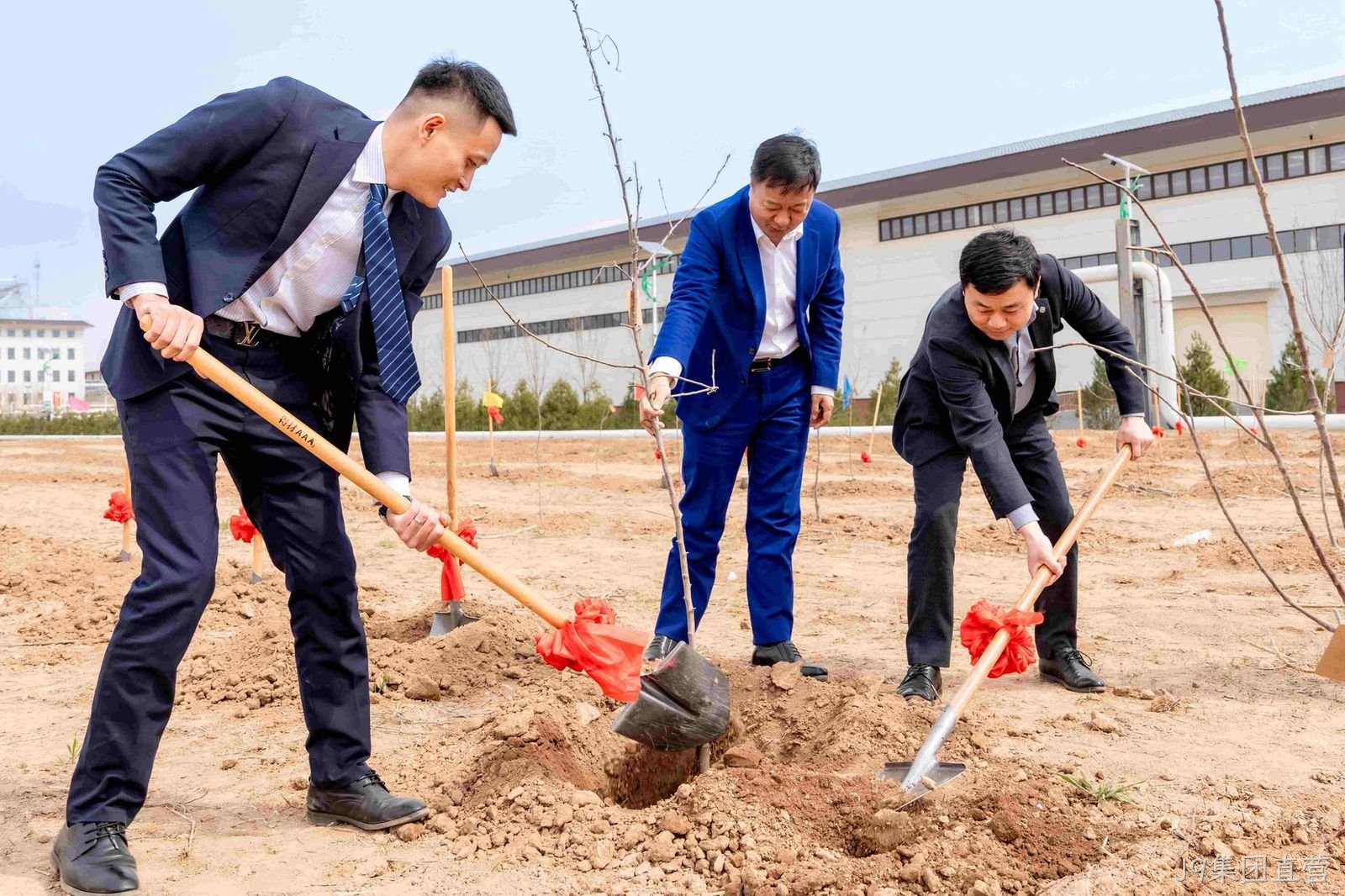 微信图片_20250406190227 微信图片_20250406190227